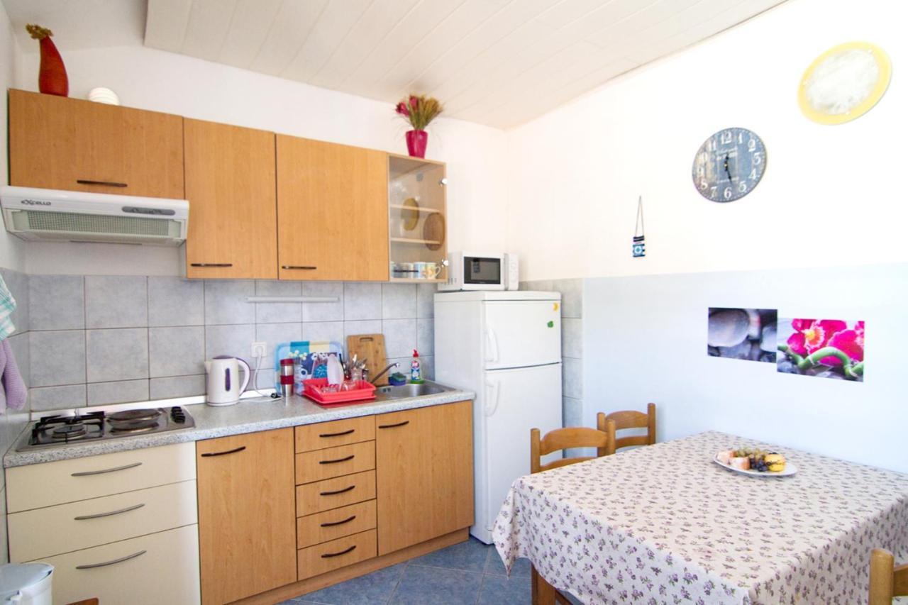 Apartment Stomorska 8650A Екстериор снимка
