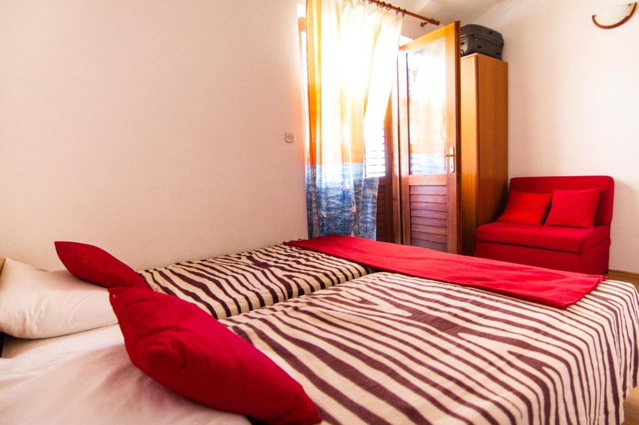 Apartment Stomorska 8650A Екстериор снимка